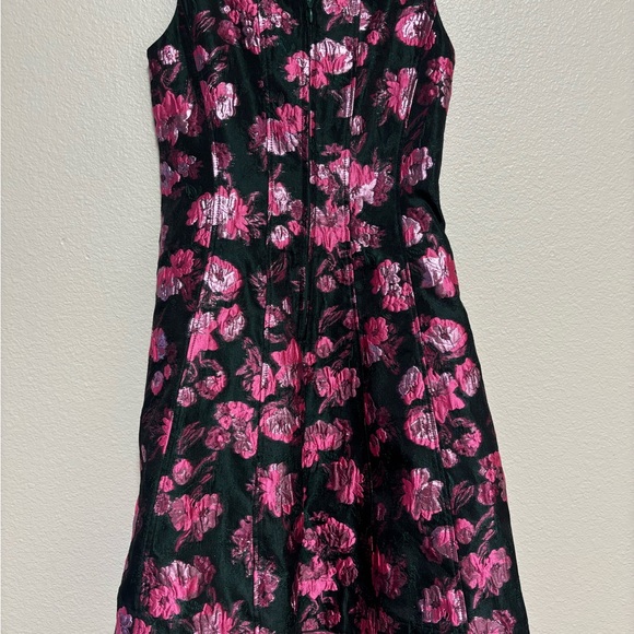 Lilly Pulitzer Leya Metallic Black and Pink Floral Mini Dress size 4 - Picture 2 of 6